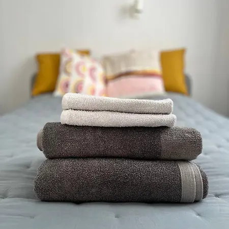 Cozy Near Ikea And S8 Apartamento