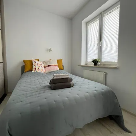 Apartamento Cozy Near Ikea And S8 Varsovia