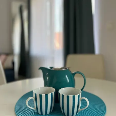 Cozy Near Ikea And S8 Apartment Warsaw